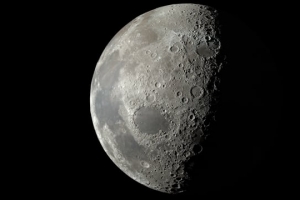 月球表面移动视频