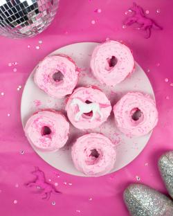几个粉色甜甜圈