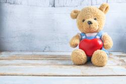 泰迪熊与爱心