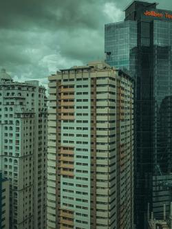 阴天的城市高楼景色图片素材,高清图片素材