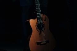棕色原声木吉他图片素材,高清图片素材