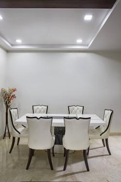 白色简约餐桌椅子图片素材,高清图片素材