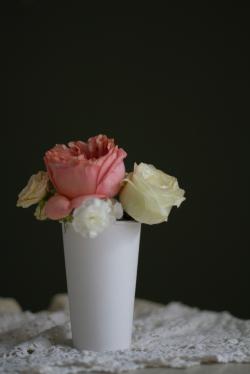 花瓶里的各色玫瑰图片素材,高清图片素材
